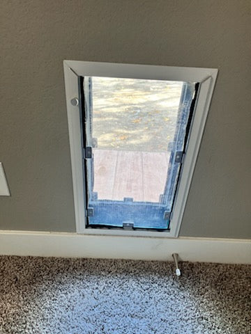 Hale pet door wall model.